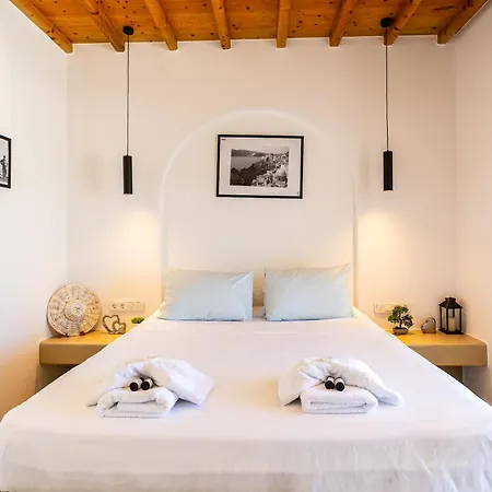 Assyr A - Santorini Cozy Cycladic Retreat