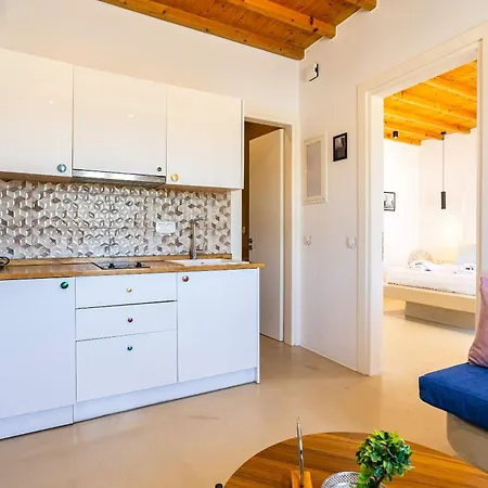 Assyr A - Santorini Cozy Cycladic Retreat بيت للعطل *