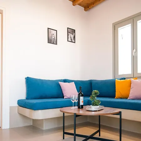 Assyr A - Santorini Cozy Cycladic Retreat メガロホリ