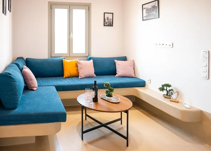 Assyr A - Santorini Cozy Cycladic Retreat アパート メガロホリ